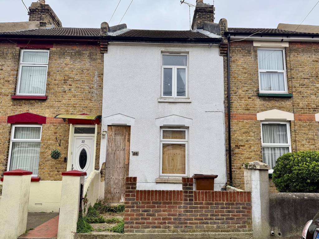 Lot: 158 - TERRACED HOUSE FOR REFURBISHMENT - Terraced house